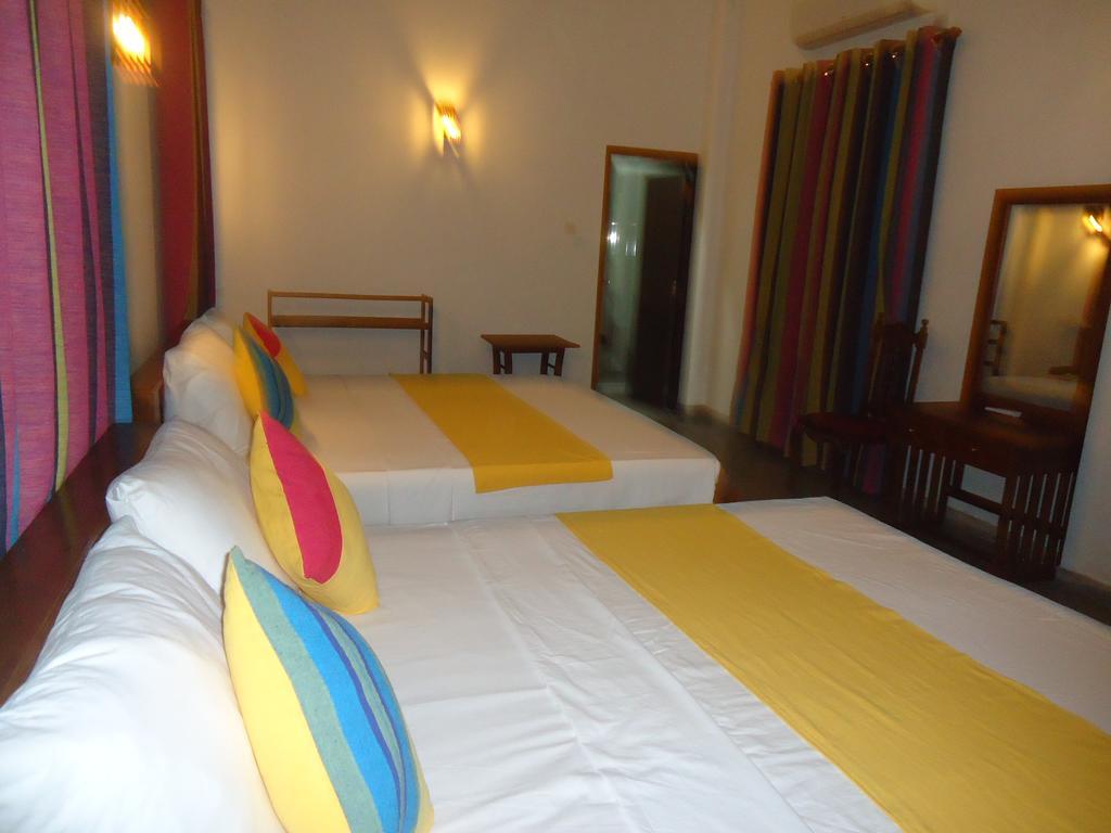 Santori Unawatuna Room photo