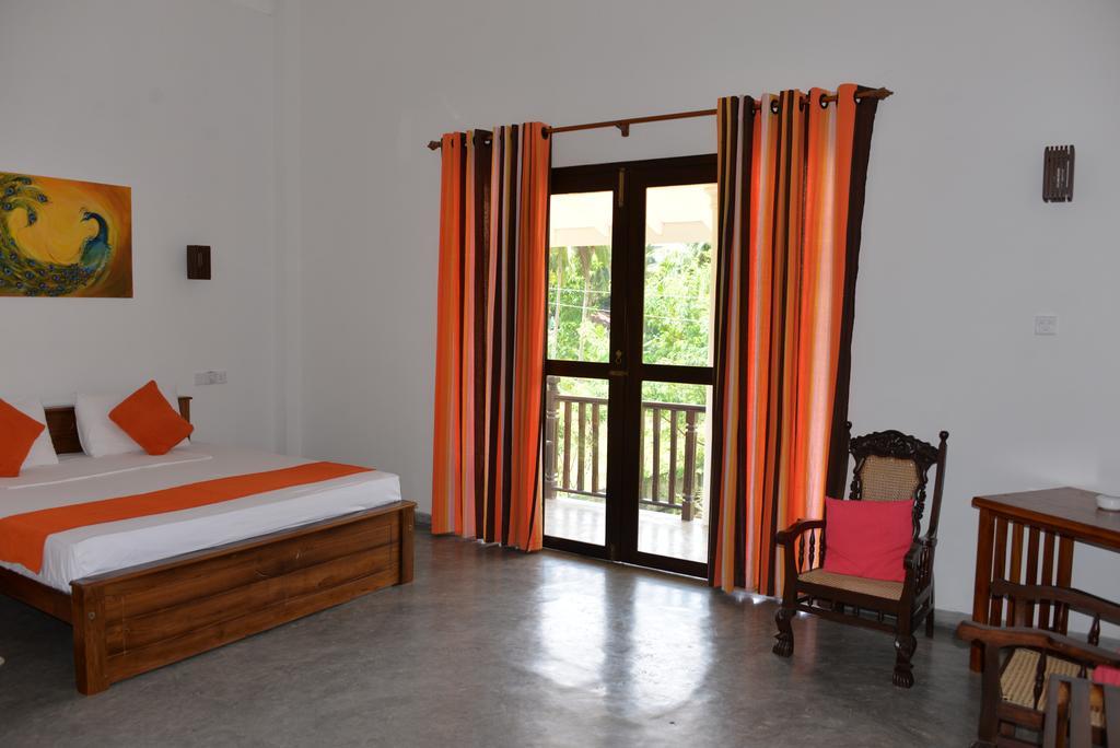 Santori Unawatuna Room photo