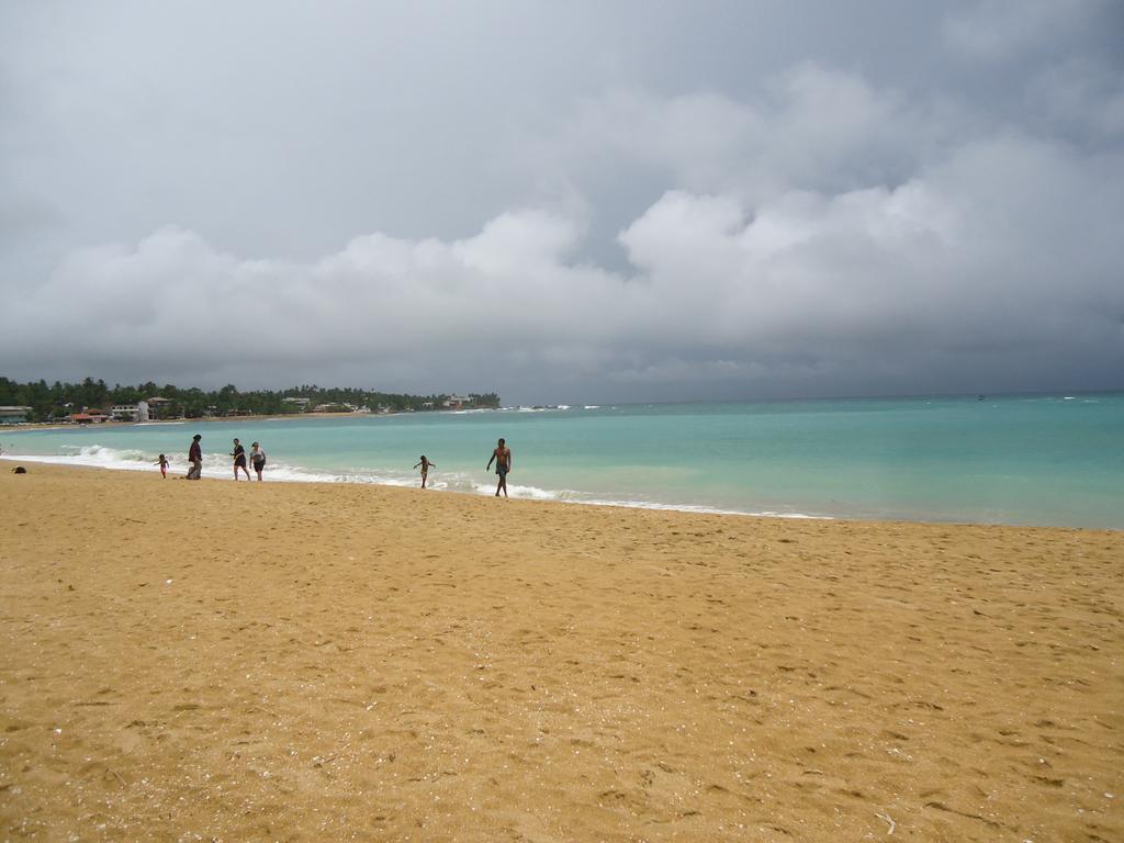 Santori Unawatuna Exterior photo
